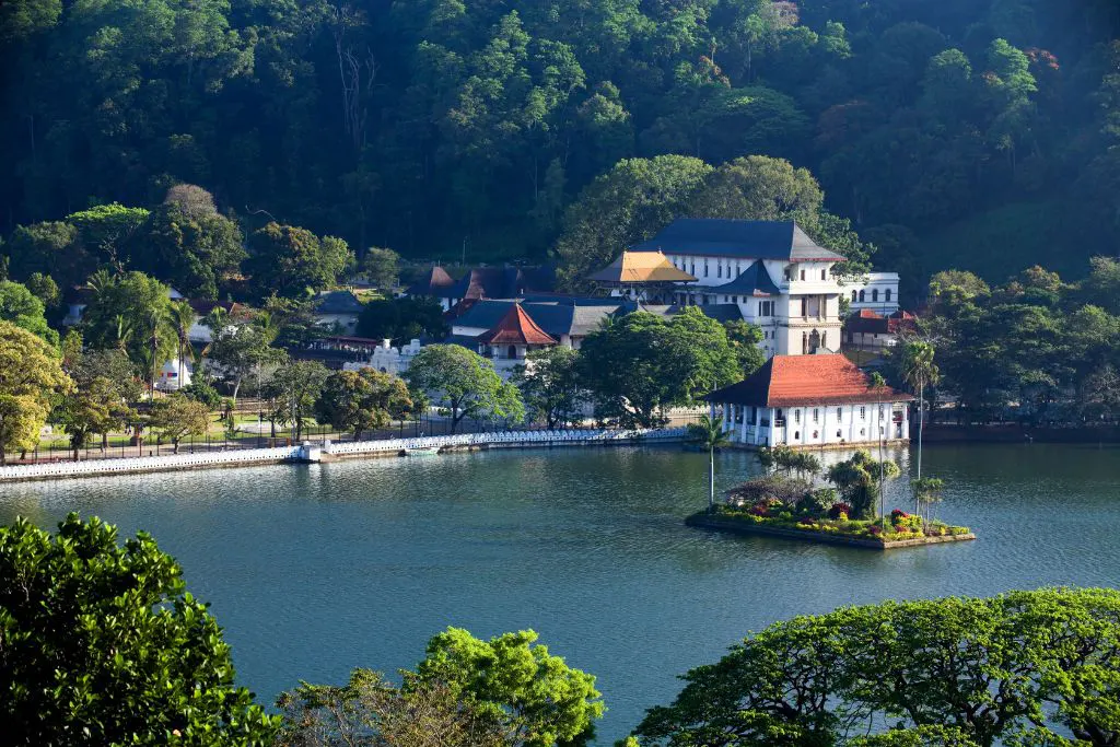 Kandy Lake